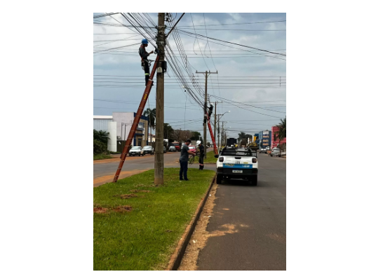 Imagem de compartilhamento para o artigo Com parcerias, Chapadão do Sul realiza remoção de cabos de internet em desuso da MS Todo dia